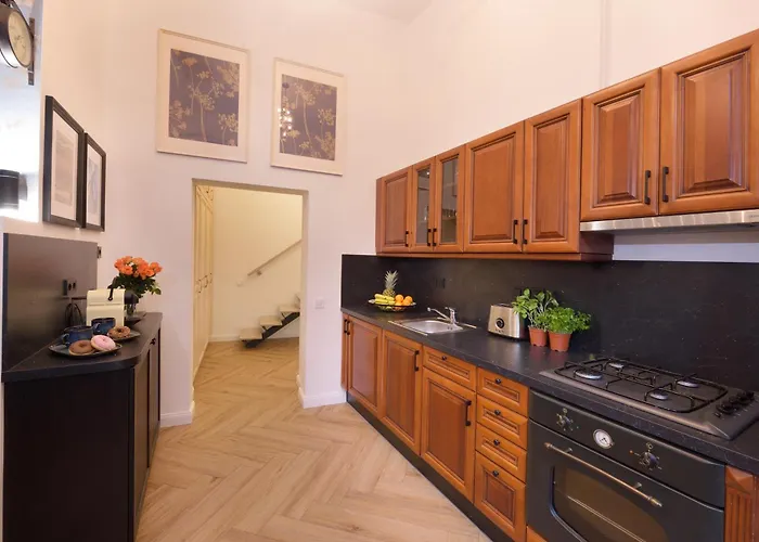 Orangehomes Urban Elegance Apartment